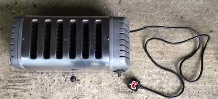 Photo of free dualit toaster (Little Hadham, SG11) #2