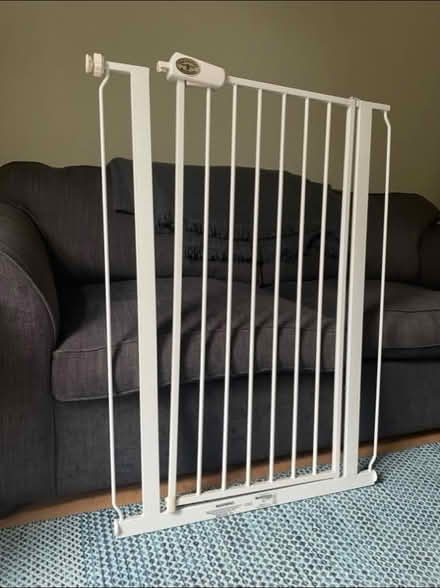 Photo of free Dog / child security gate (E10) #1