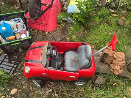 Photo of free Push along kids car (B43) #1