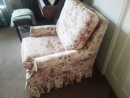 Photo of free armchair (Horsham (near station)) #2