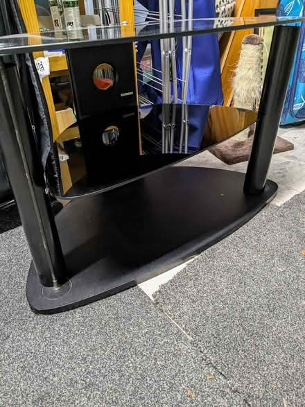 Photo of free T.V. Unit (Newcastle Under Lyme) #3