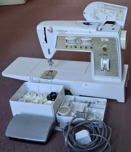 Photo of free Singer sewing machine (Cam GL11) #2