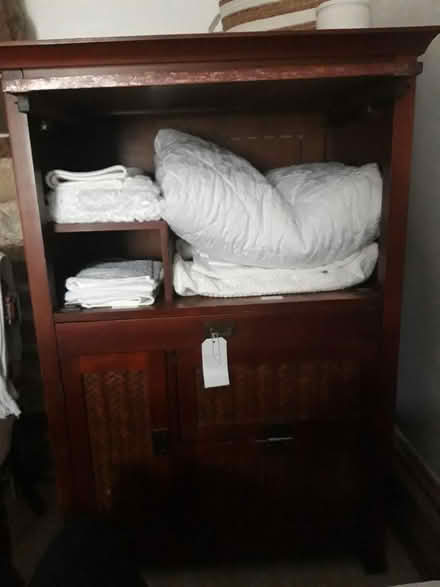 Photo of free Beautiful storage cabinet (Ex201eh) #3