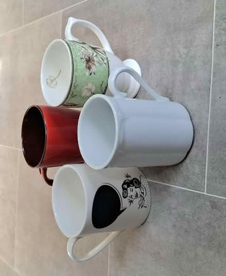 Photo of free 4 x hot drinks ceramic cups (Boughton Monchelsea ME17) #1