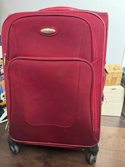 Photo of free Samsonite suitcase broken wheels (Child’s Hill NW2 2DX) #1
