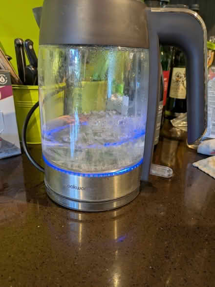 Photo of free Cordless kettle (Horsell, Woking GU21 4) #1