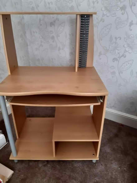 Photo of free Computer work station (Bourne 9E10 9PU) #1