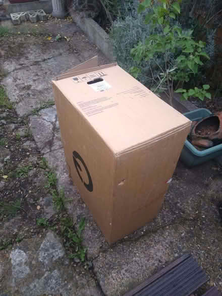 Photo of free 90x66x40cm cardbox (Central Watford WD17) #1