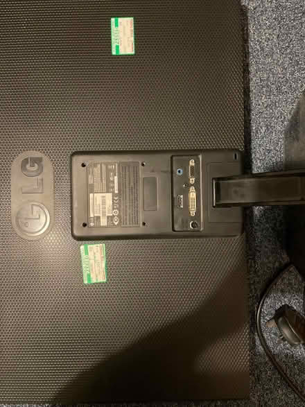 Photo of free LG monitor (CB1) #2