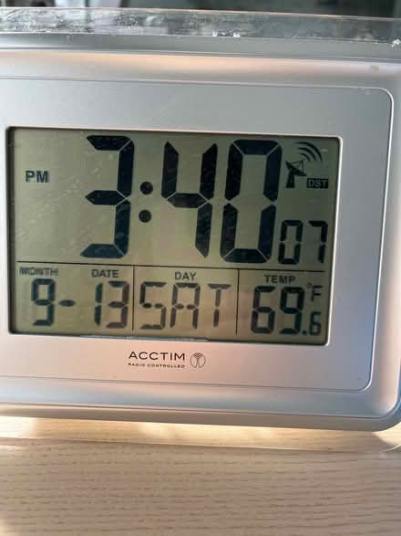 Photo of free Digital clock for dementia sufferers (Scunthorpe DN15) #1