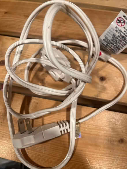 Photo of free Flat head extension cord 6’ (Cleveland Park) #1