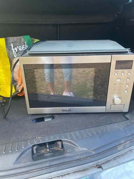 Photo of free Microwave oven not working (Fleetville AL1) #1