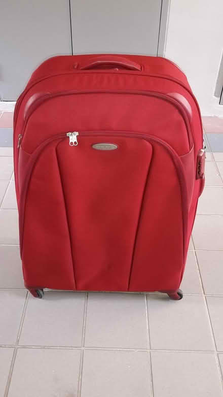 Photo of free Samsonite suitcase (Queenstown, near MRT) #1