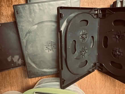 Photo of free Dvd cases slim (WM. Brookhurst and bolsa) #1