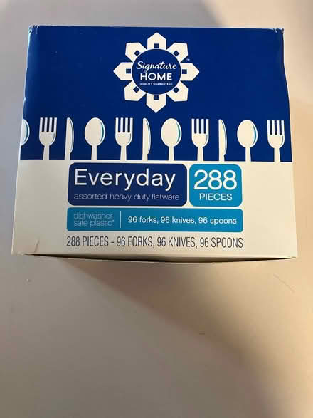 Photo of free Plastic ware (Bensenville) #1
