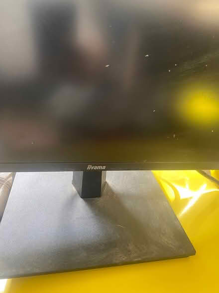 Photo of free Monitor / 2nd screen (Harringay N8) #2