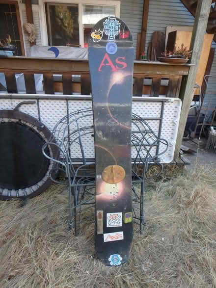 Photo of free Snowboard without hardware (Interbay/Queen Anne) #1