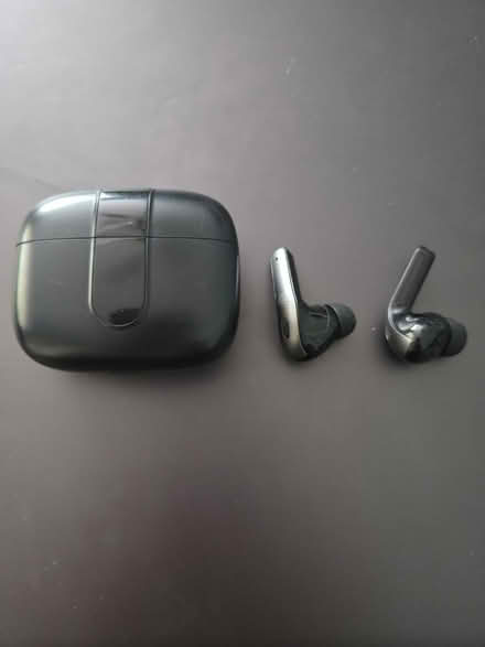 Photo of free Wireless Ear buds (Waldorf) #1