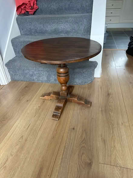 Photo of free Side / small coffee table (HP1) #1