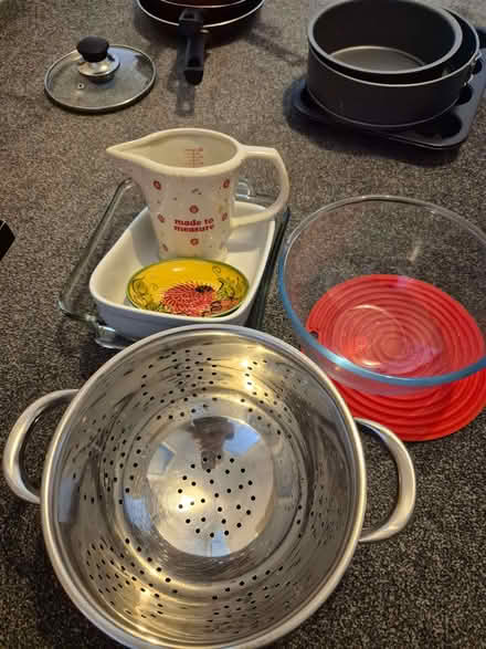 Photo of free Cooking bits as per photo (Bengeo SG14) #1