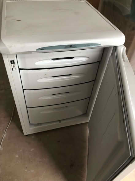 Photo of free Hotpoint freezer (Hanwell W7) #2