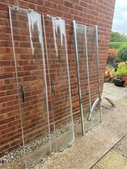 Photo of free 8mm toughened glass from shower cubicle (4 pieces) (Malvern Wells WR14) #3