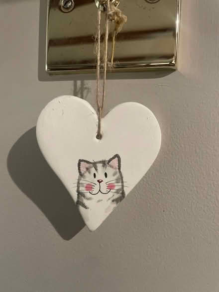 Photo of free Mixed home decor - fake plant; ceramic heart; spinning photo (Barford NR9) #3