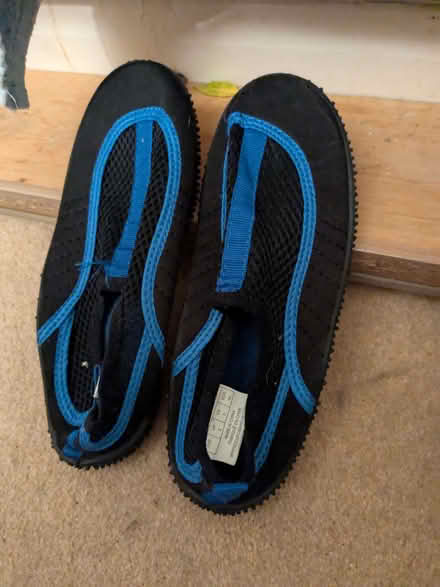 Photo of free Kids aqua shoes uk size 2 (Bathampton) #1