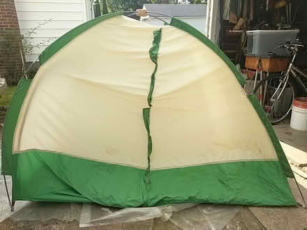 Photo of free hexagonal tent for playing in (Ann Arbor near Hillside Terr.) #2