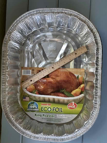 Photo of free Turkey Roaster for Thanksgiving (Nr Fresh Pond & Mt Auburn Cem.) #1