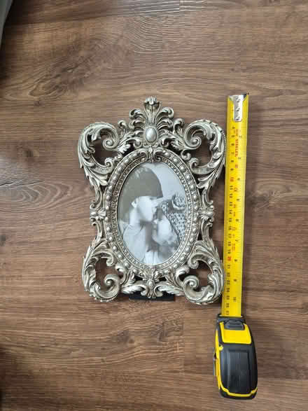 Photo of free Metal Picture Frame (Bengeo SG14) #1