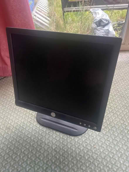 Photo of free Dell Monitor (Broad Green L14) #1