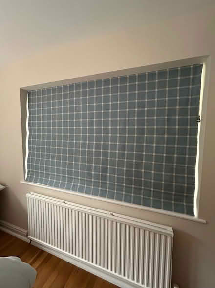 Photo of free 3 Roman blinds (TN8 7BN) #3