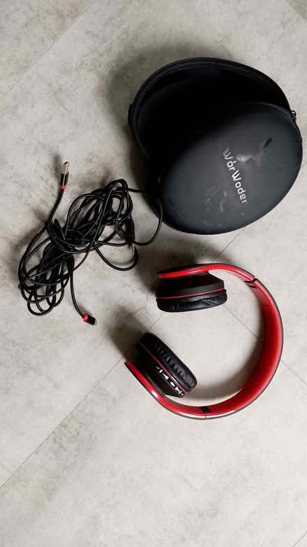 Photo of free Headphones (Emmbrook RG41) #1