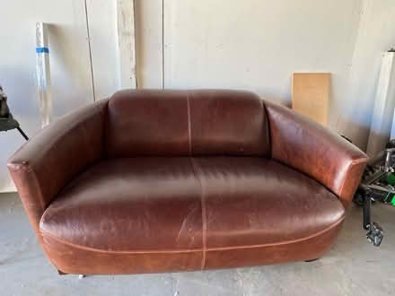 Photo of free Leather love seat (Downtown Mountain View) #4