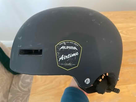 Photo of free Black helmet 57-61cm (teen/adult) (Rm3) #2
