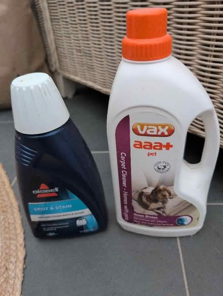 Photo of free Carpet shampoo (Hove BN3) #1