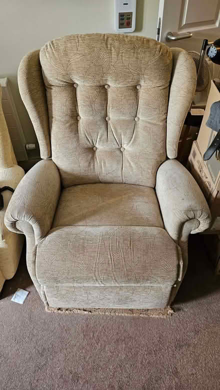 Photo of free Electric Reclining Armchair (Kidlington OX5) #1