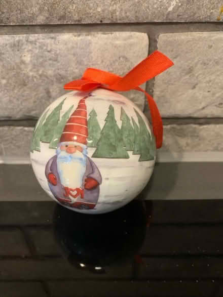 Photo of free Christmas bauble (Tilehurst RG30) #1