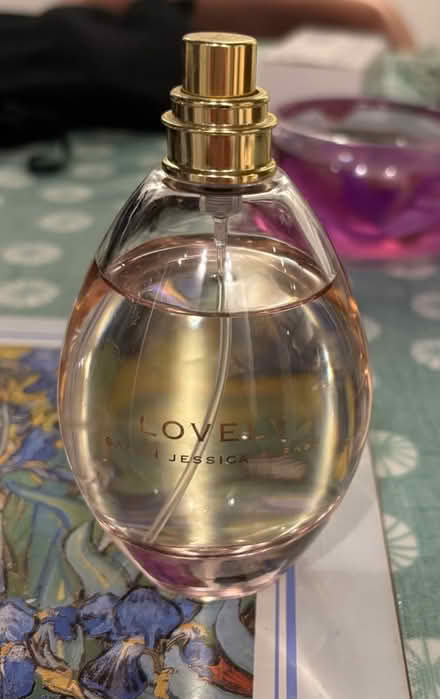 Photo of free Perfume: Lively by Sarah Jessica Parker (Millbank SW1P) #1