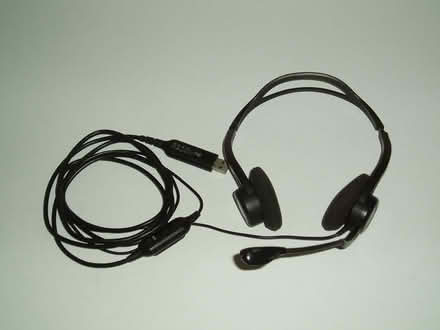 Photo of free Logitech 960 USB Wired Headset (Yateley GU46) #1