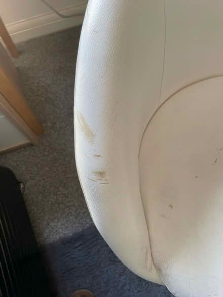 Photo of free Desk chair (TN2) #3