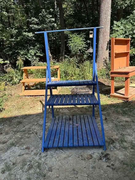 Photo of free Blue plant stand (Vienna, VA) #1