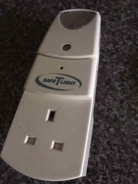 Photo of free safety light (Queens Park CM12) #1