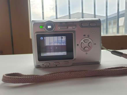 Photo of free Revue DC5300 5.3mp Digital Camera (Northgate Village) #3