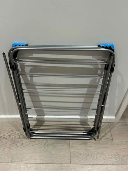 Photo of free Clothes drying rack (Hoxton N1) #1