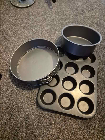 Photo of free Baking Tins (Bengeo SG14) #1