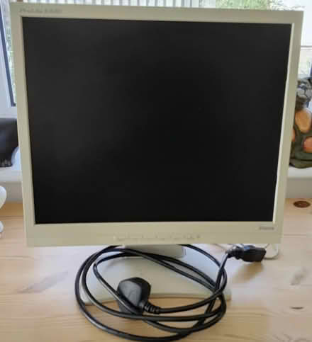 Photo of free 17" computer monitor (Pinnocks Lane, Baldock) #1