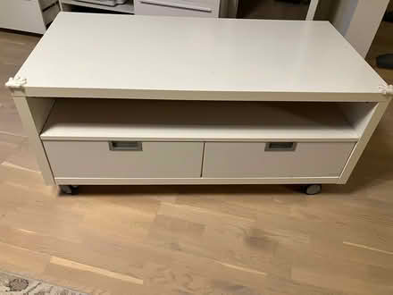 Photo of free Tv table with wheels (Staffanstorp sweden) #3