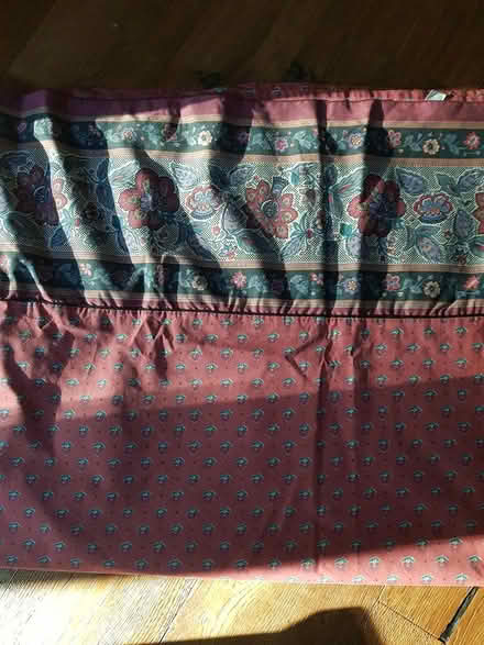 Photo of free Twin sheets and comforters (Lakeville) #2
